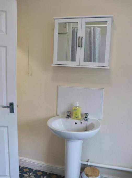 Comfortable 2 Bedroom House