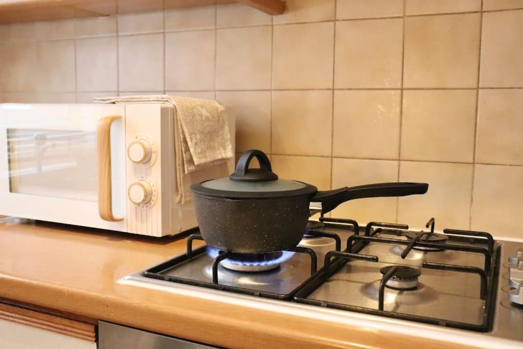 Comfortable 2 Bedroom House Apartment