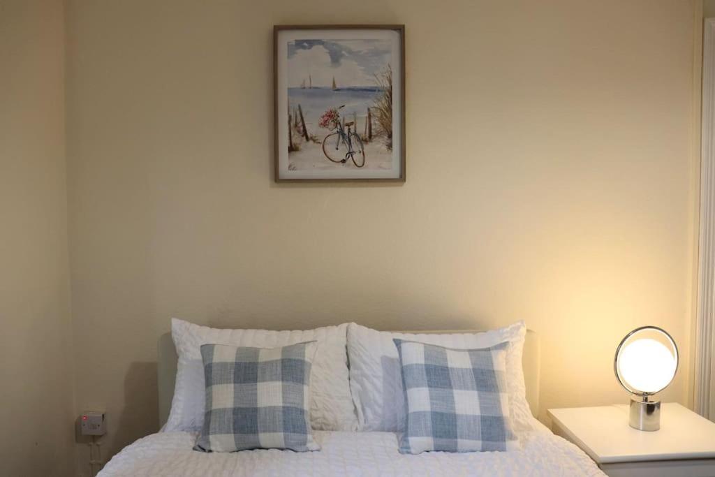 Comfortable 2 Bedroom House *