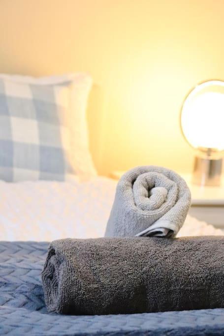 Comfortable 2 Bedroom House Apartment Beeston Hill
