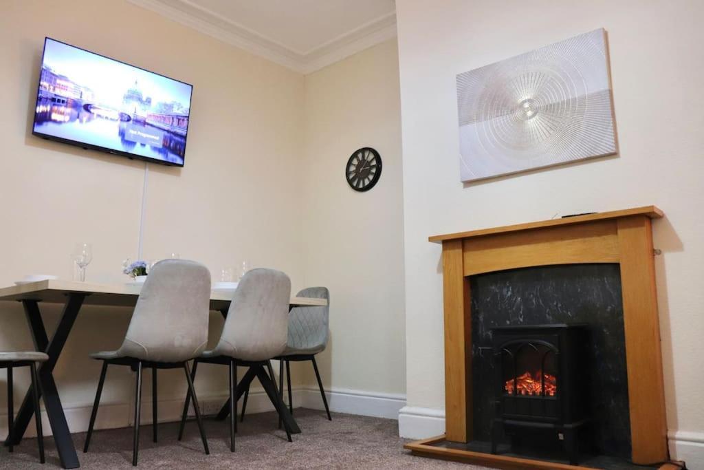 Апартаменты Comfortable 2 Bedroom House *